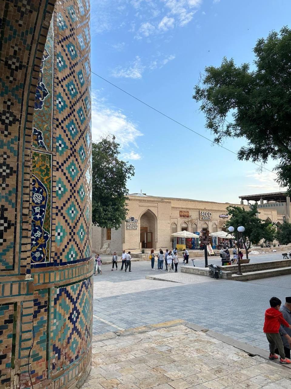 Munis Hotel Bukhara Exterior photo