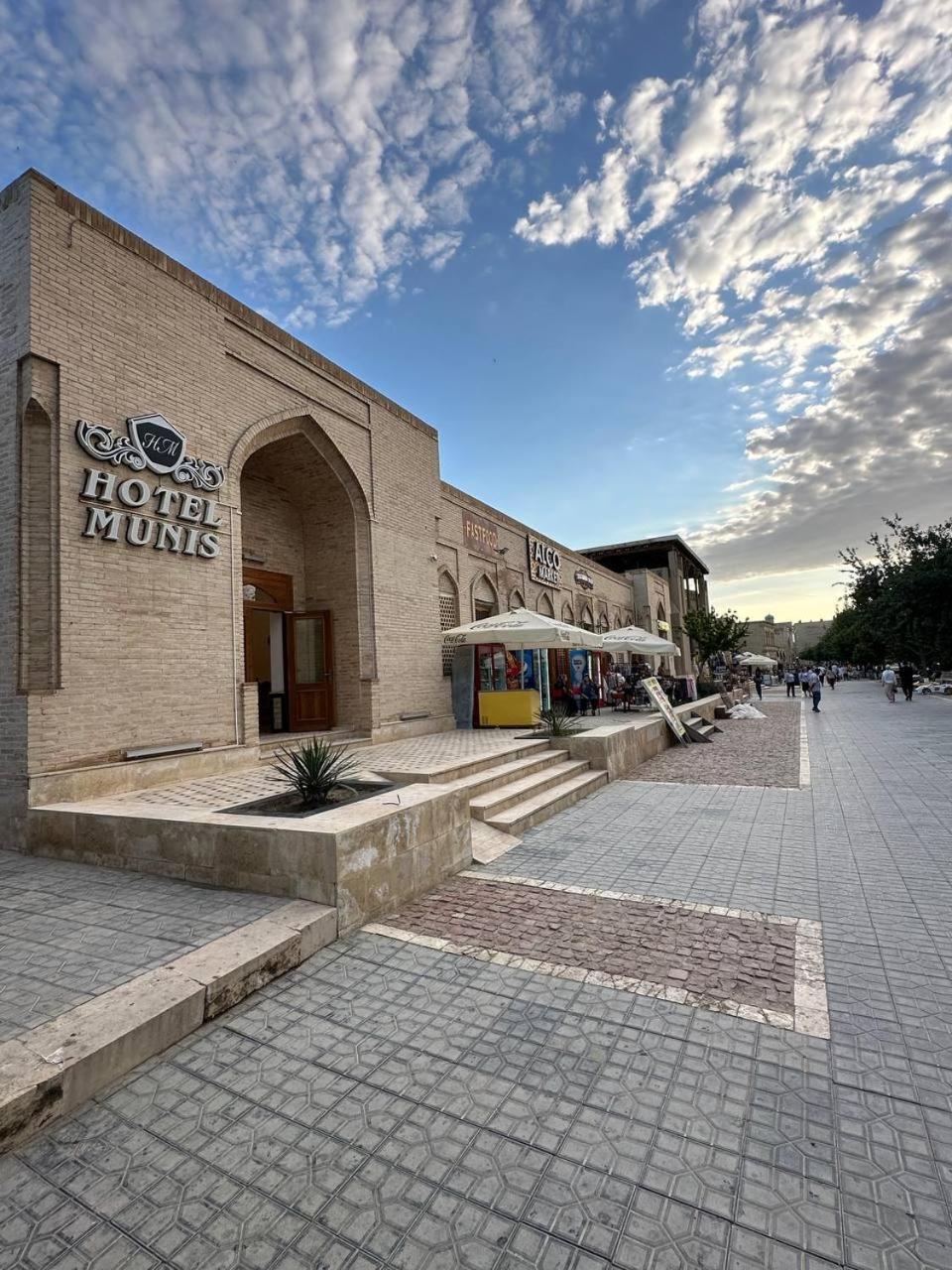 Munis Hotel Bukhara Exterior photo