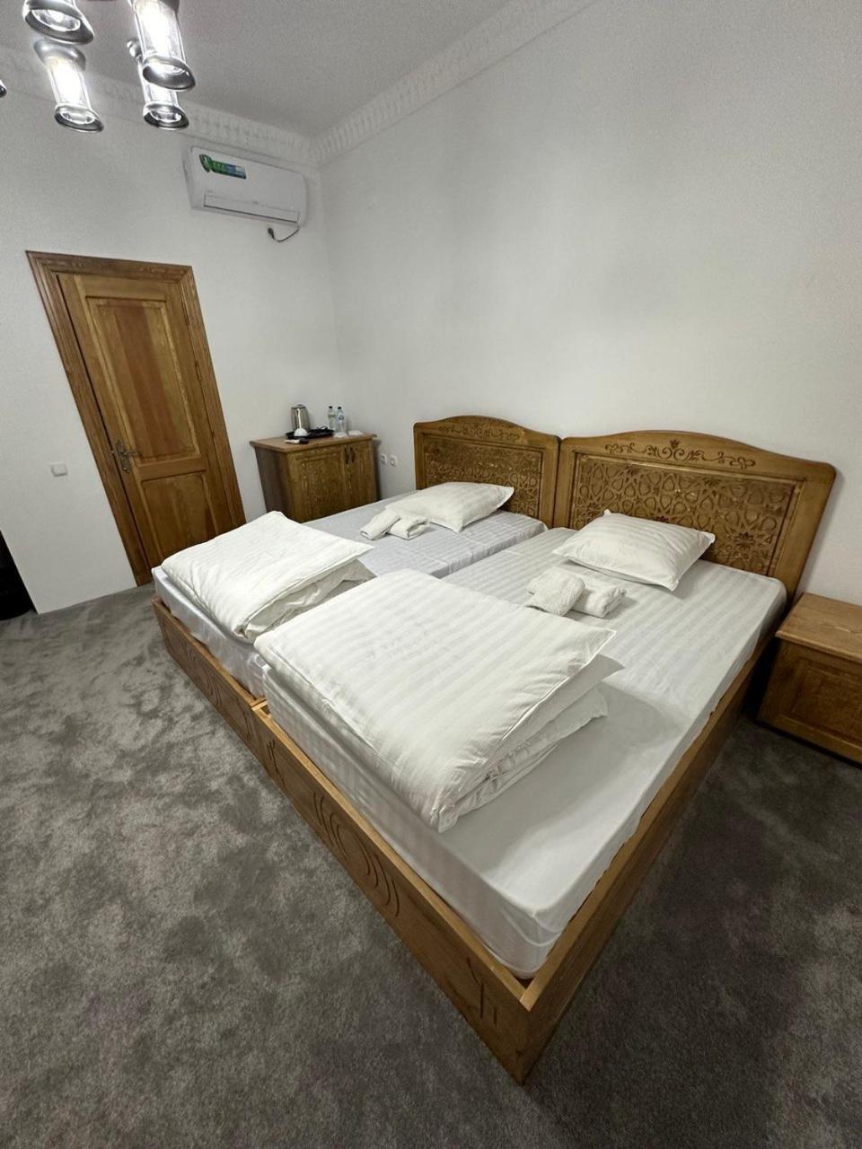 Munis Hotel Bukhara Exterior photo